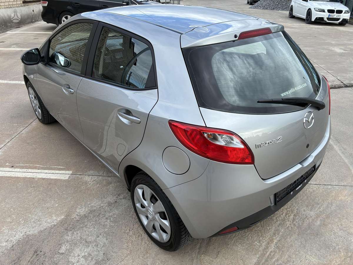 Mazda 2, 1.4 l., hatchback