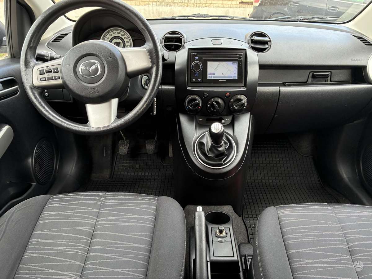 Mazda 2, 1.4 l., hatchback