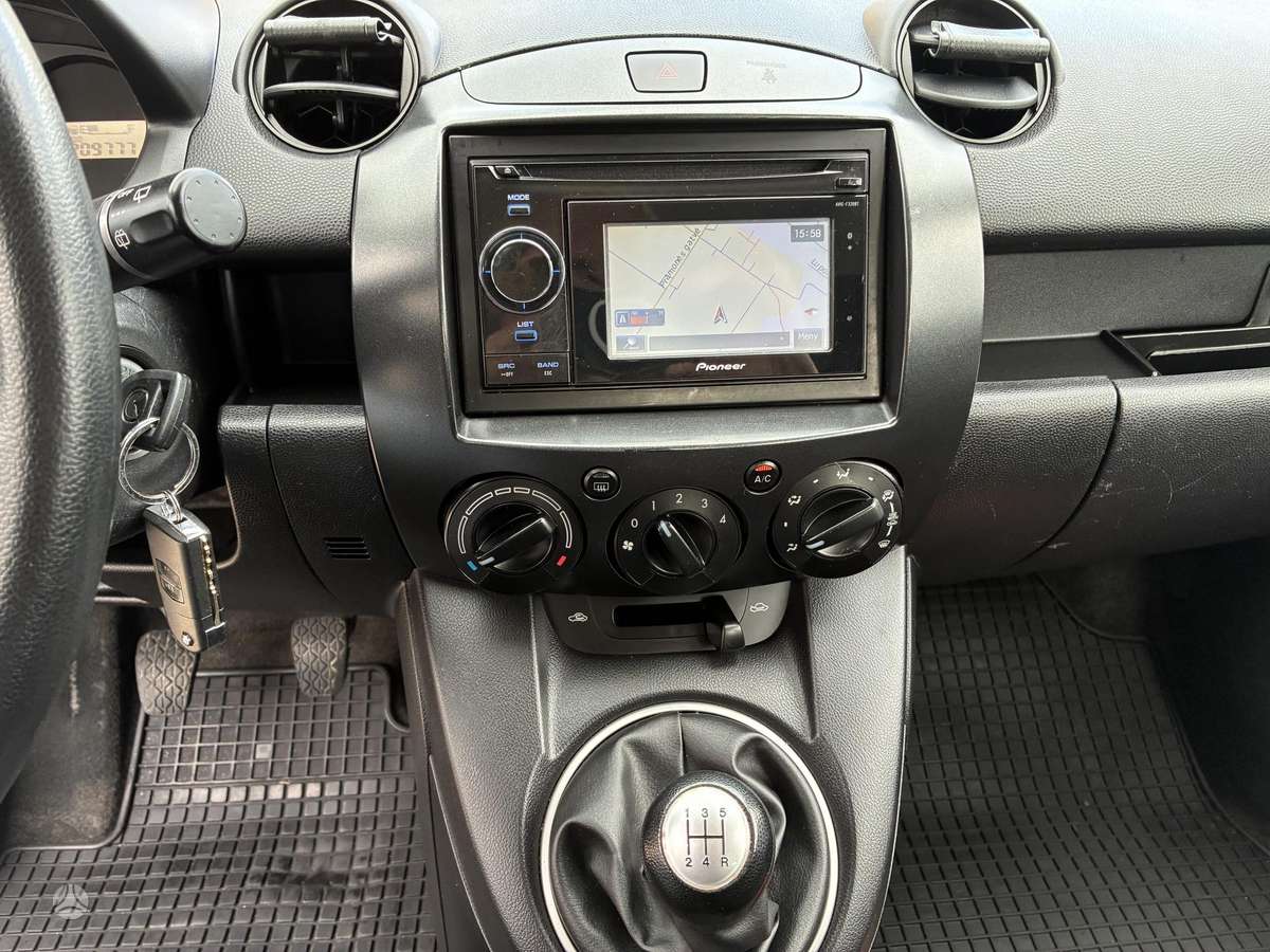 Mazda 2, 1.4 l., hatchback