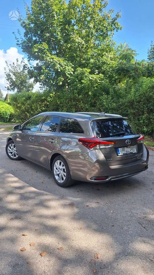 Toyota Auris - 5