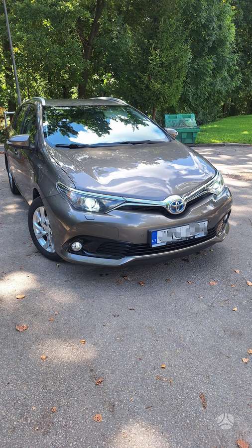 Toyota Auris - 2