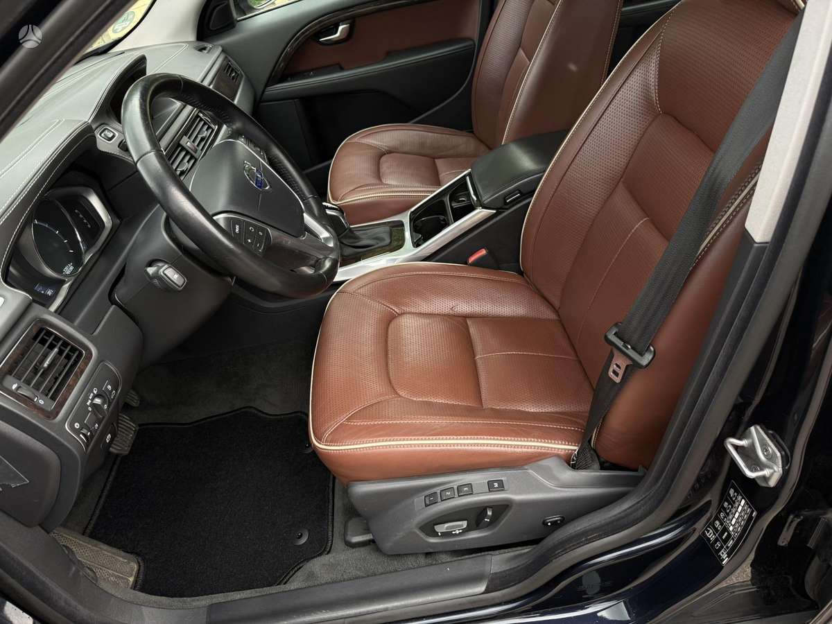 Volvo XC70, 2.0 l., Универсал