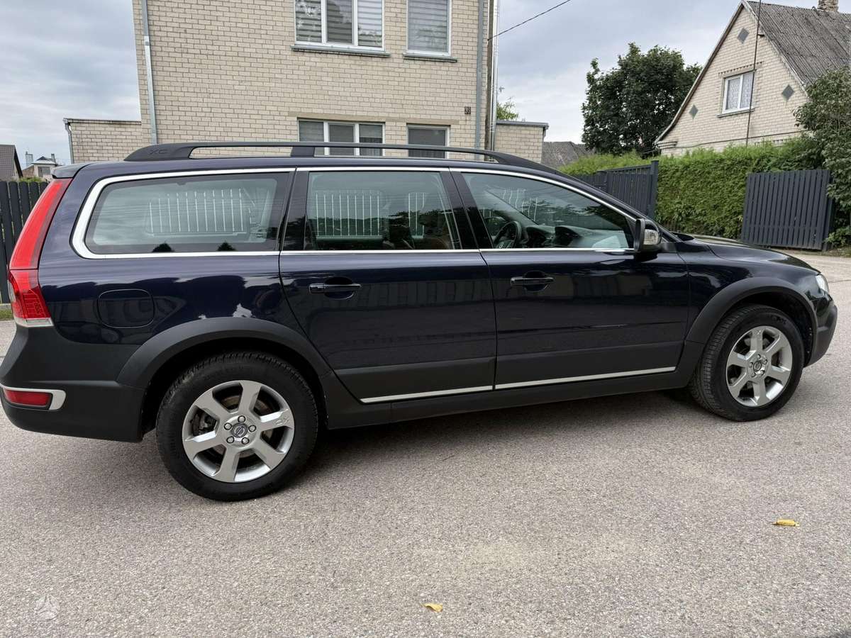 Volvo XC70, 2.0 l., Универсал
