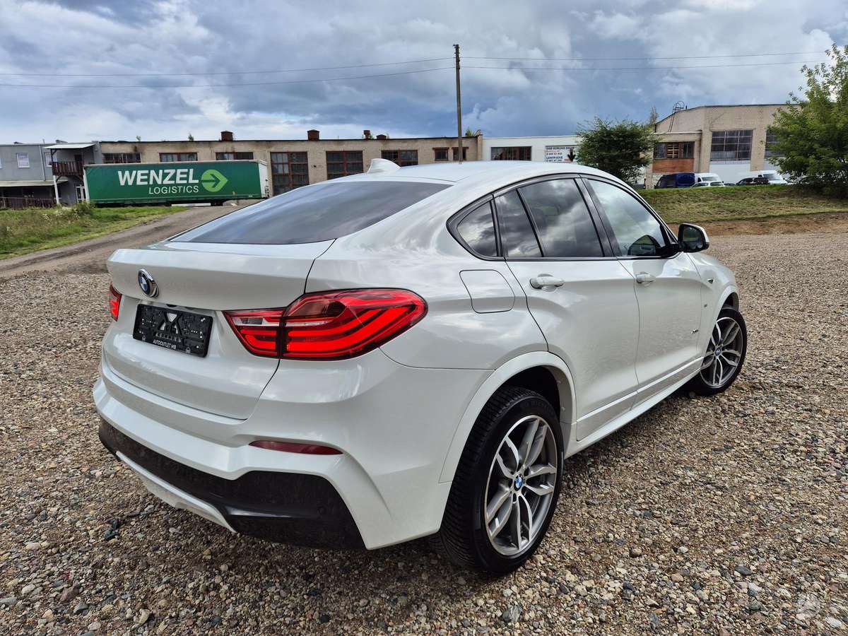 BMW X4, 3.0 l., off-road / crossover