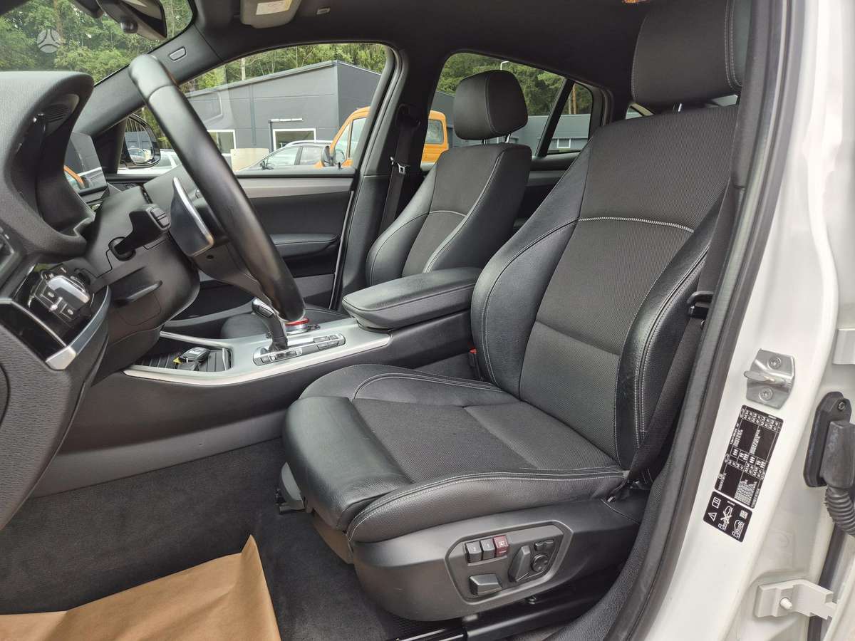 BMW X4, 3.0 l., off-road / crossover