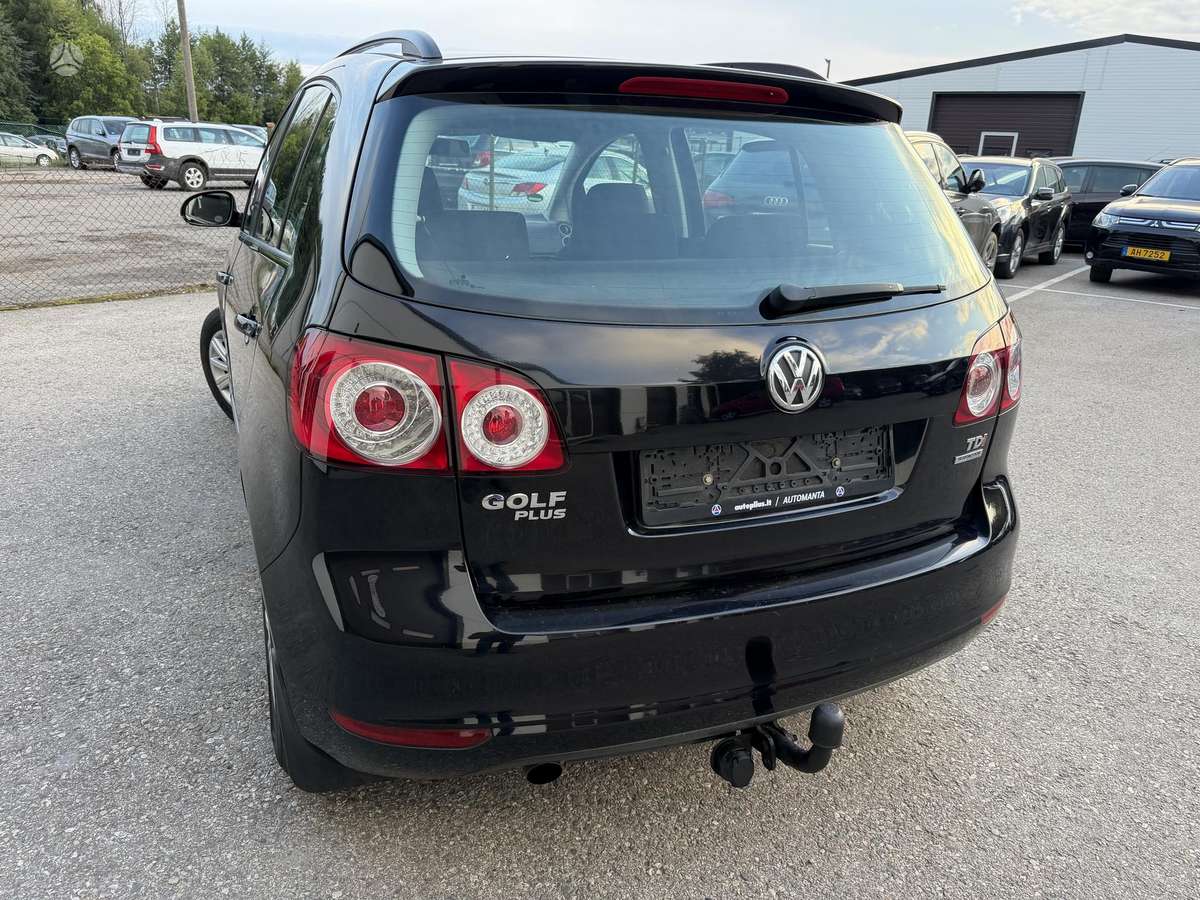 Volkswagen Golf Plus - 11