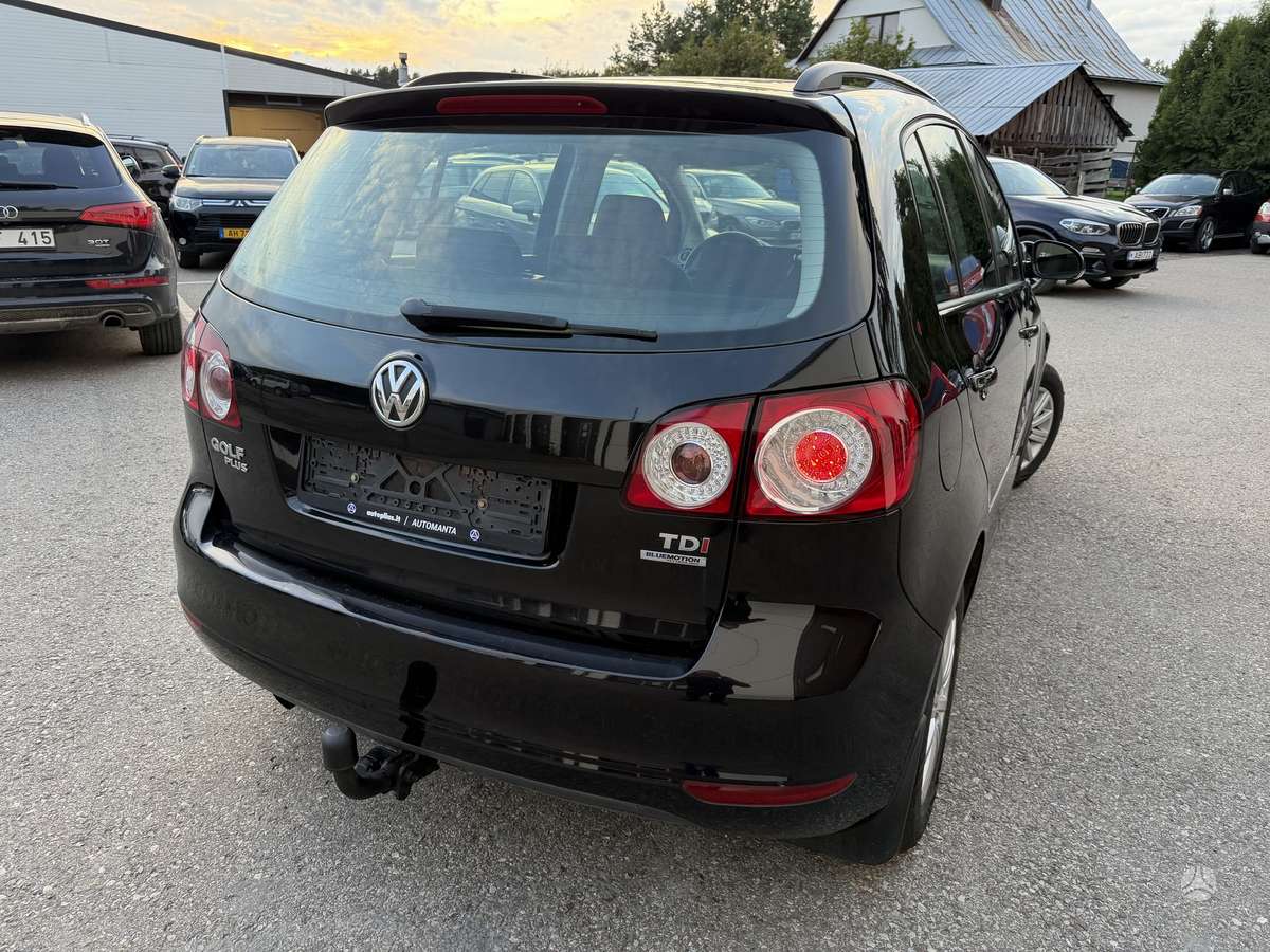 Volkswagen Golf Plus - 12