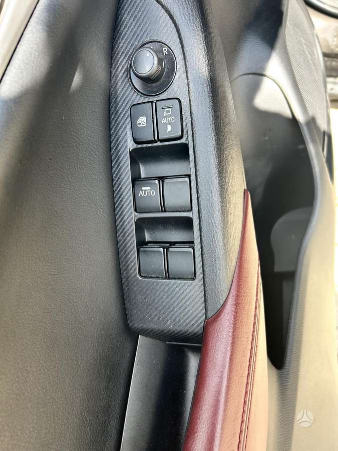 Mazda CX-3, 2.0 l., off-road / crossover