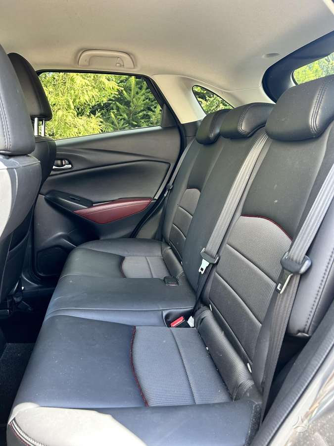 Mazda CX-3, 2.0 l., off-road / crossover