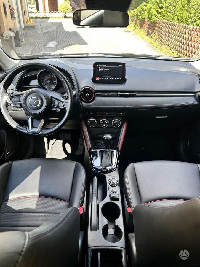 Mazda CX-3, 2.0 l., off-road / crossover