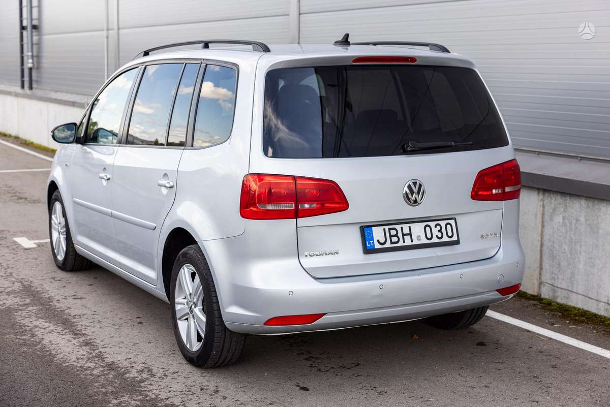 Volkswagen Touran - 3