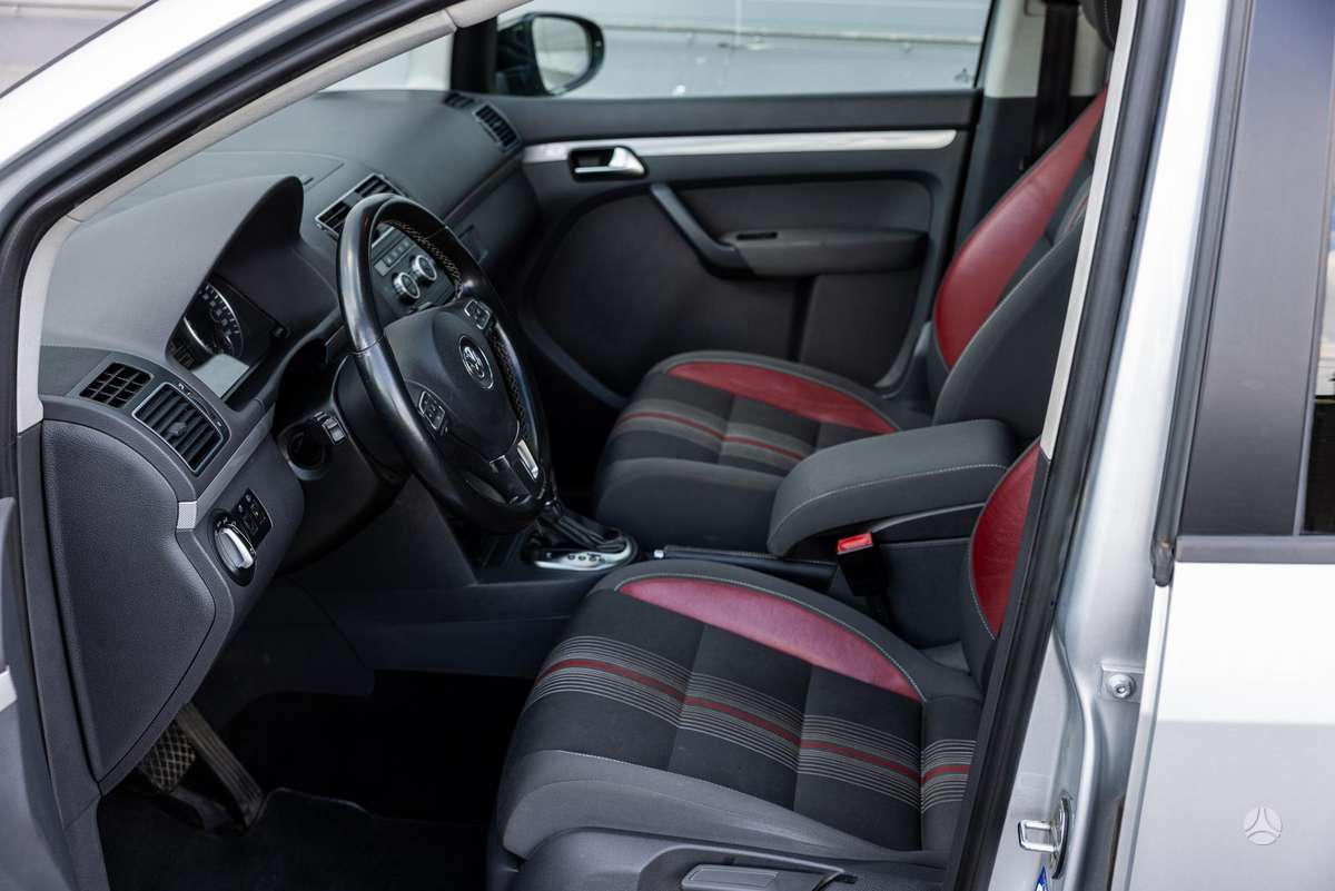 Volkswagen Touran - 6