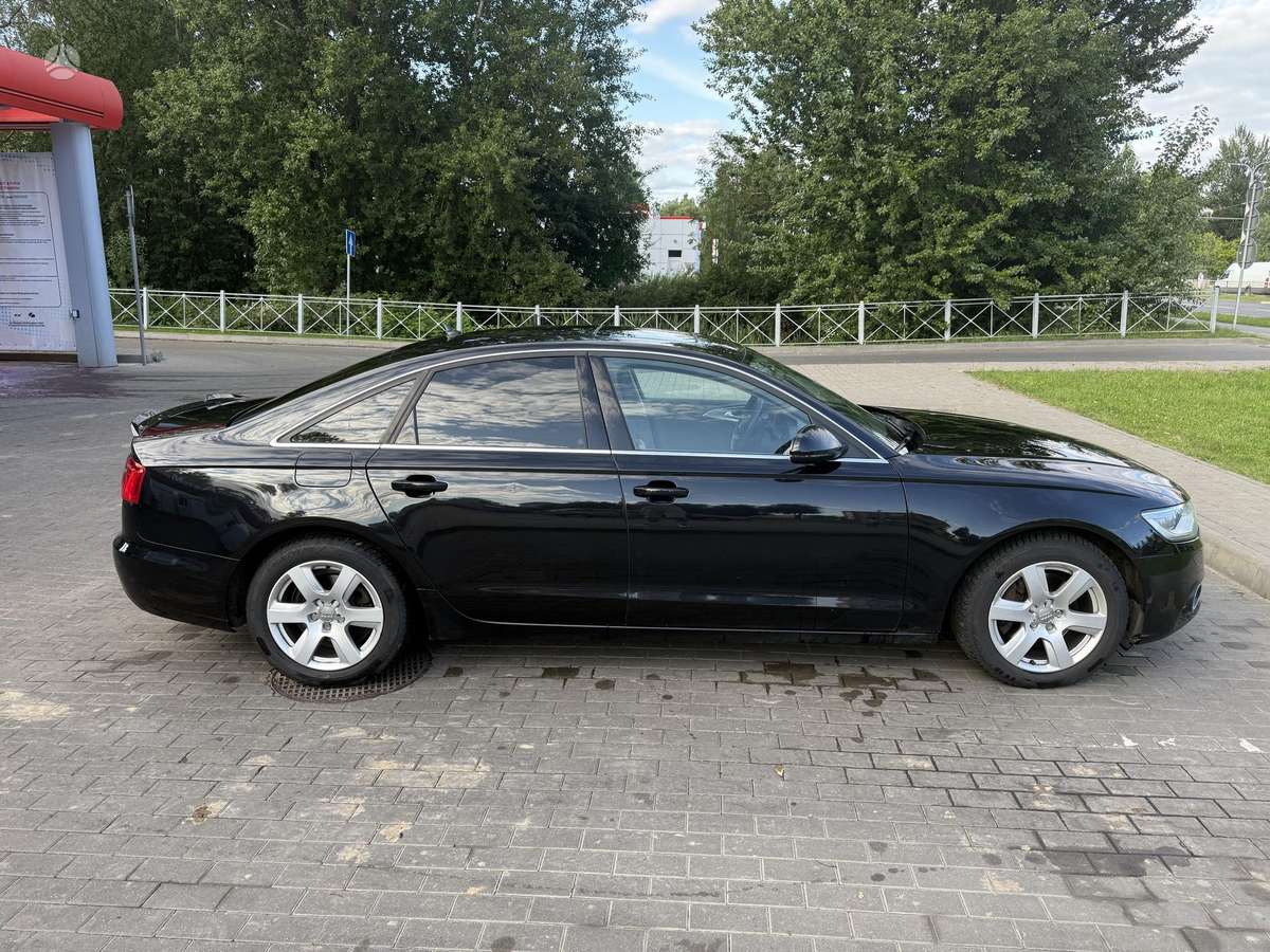 Audi A6, 3.0 l., Седан