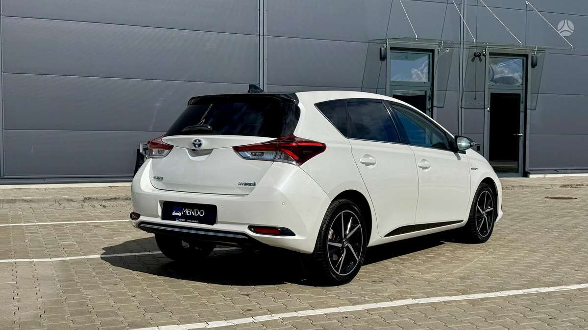 Toyota Auris - 4