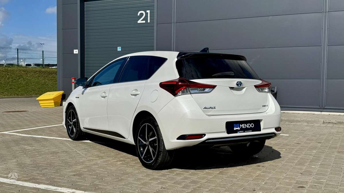 Toyota Auris - 2