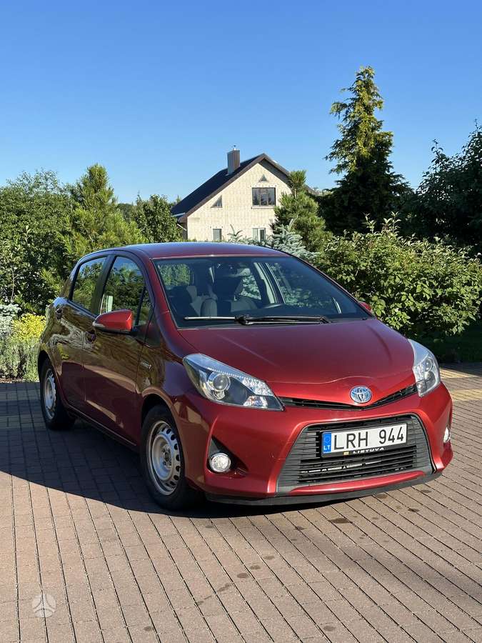 Toyota Yaris - 1