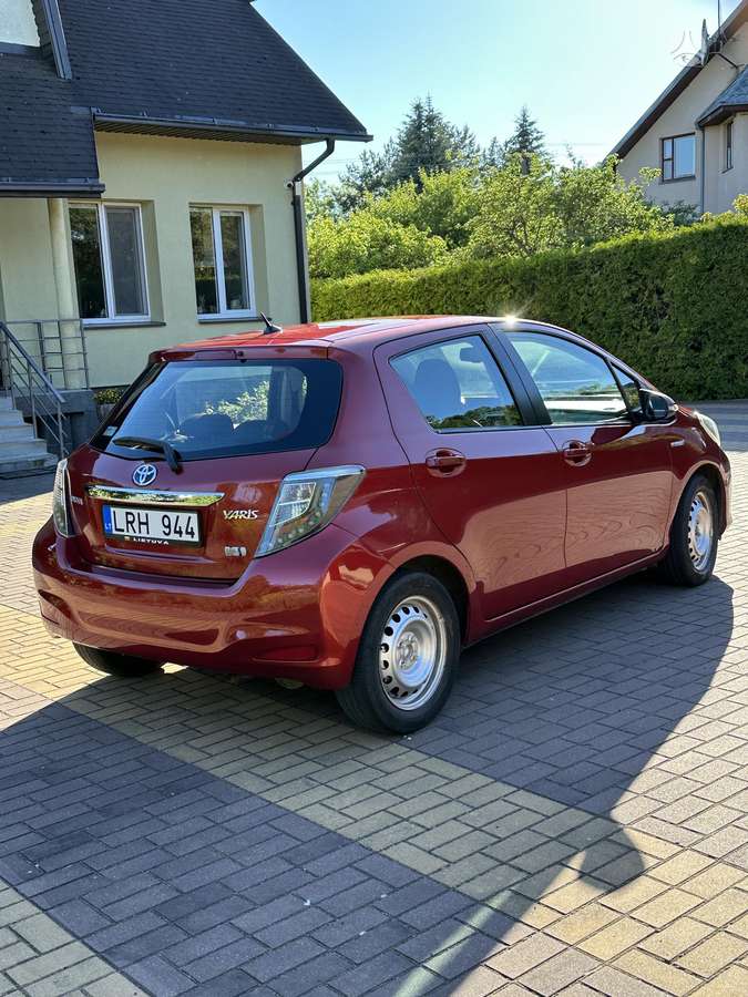 Toyota Yaris - 2