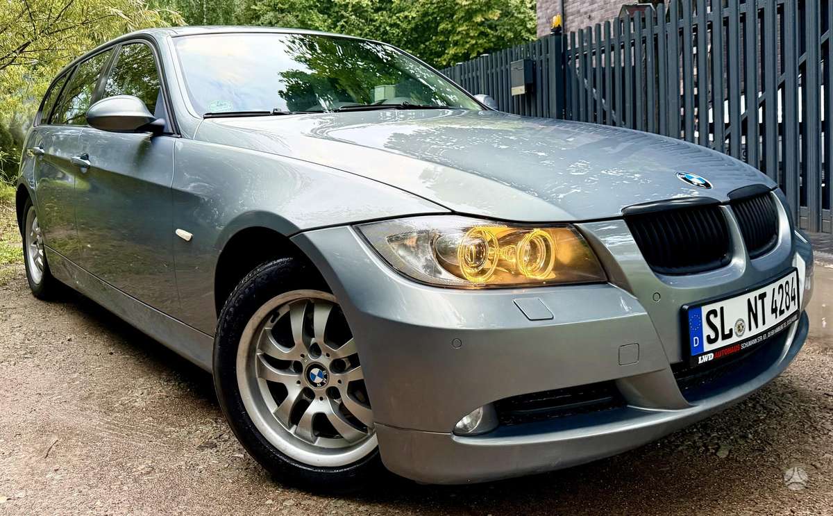 BMW 320, Универсал