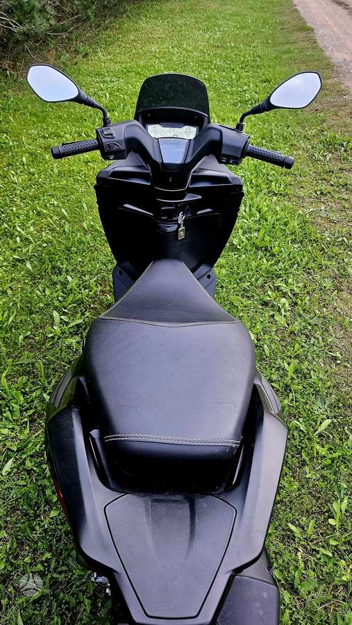 Aprilia SXR, мотороллеры / мопеды