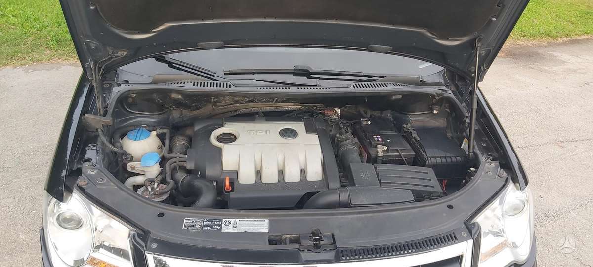 Volkswagen Touran - 6