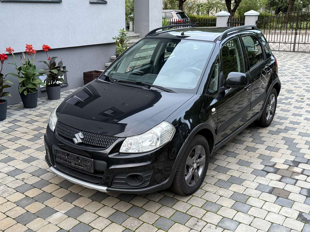 Suzuki SX4, 2.0 l., Хэтчбек