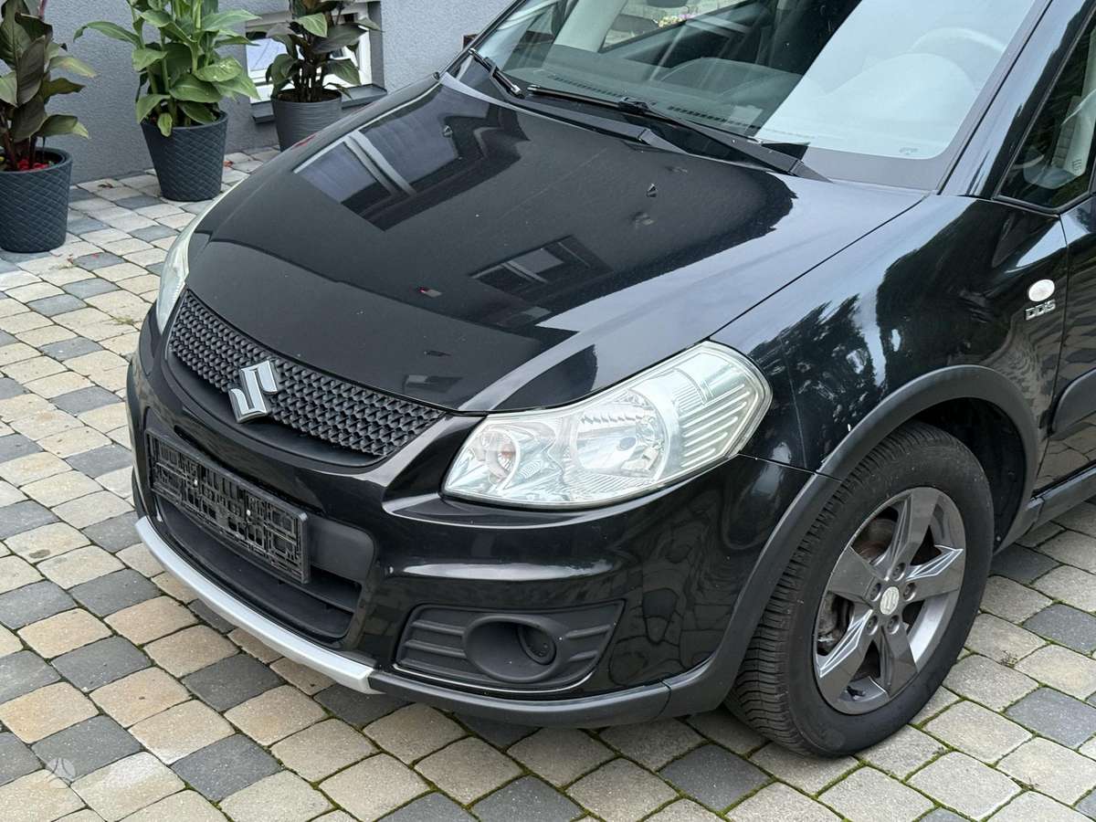 Suzuki SX4, 2.0 l., Хэтчбек