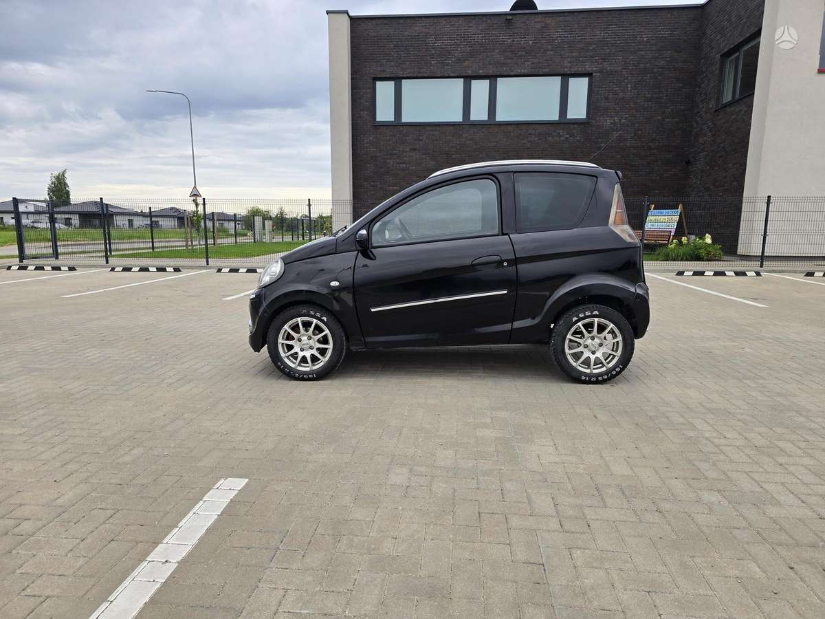 Microcar Mgo, 4.0 l., Хэтчбек