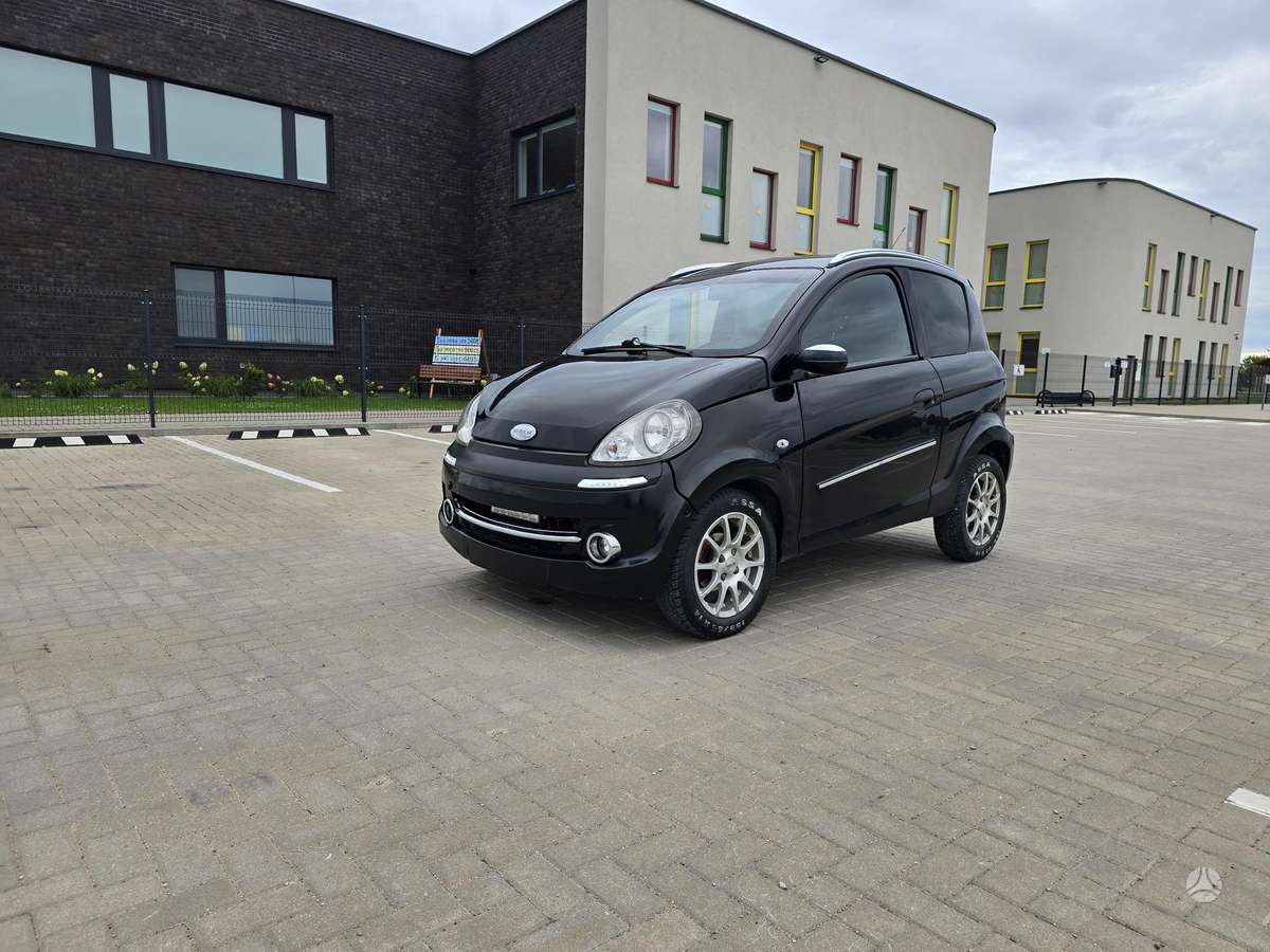 Microcar Mgo, 4.0 l., hatchback