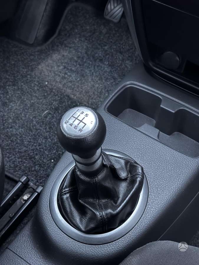 Suzuki SX4, 2.0 l., Хэтчбек