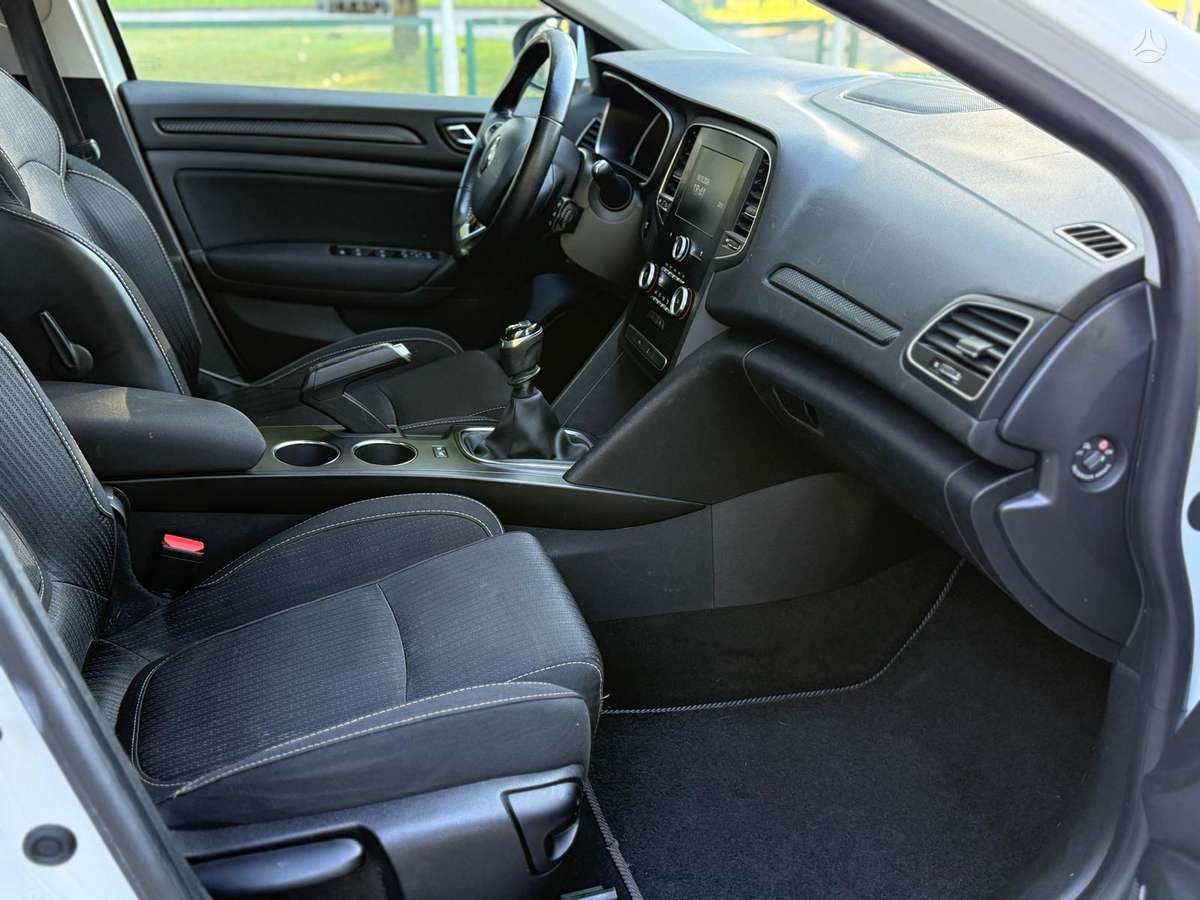 Renault Megane - 9