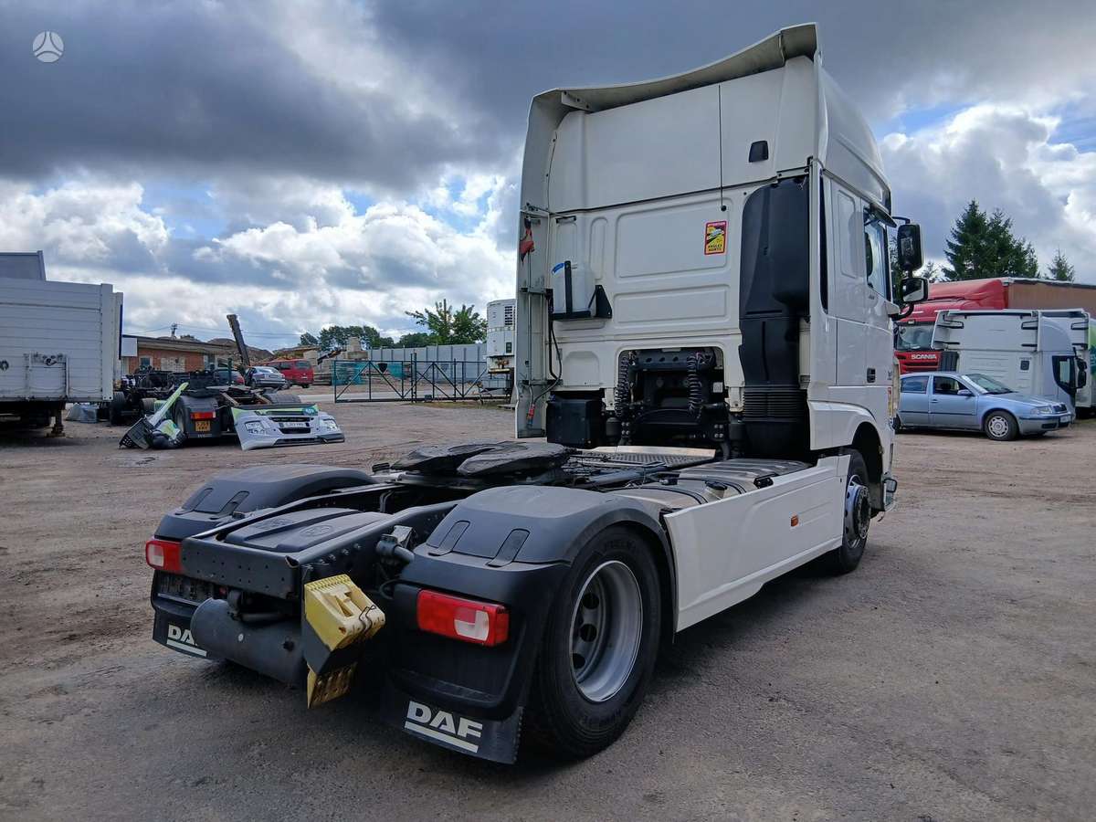 DAF XF106.460, 2 miegamosios vietos