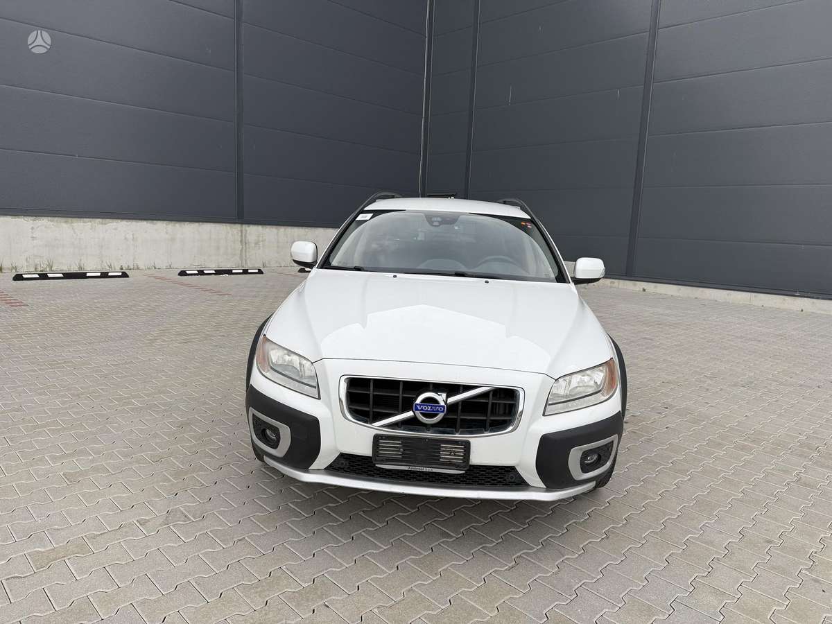 Volvo XC70, 2.0 l., Универсал