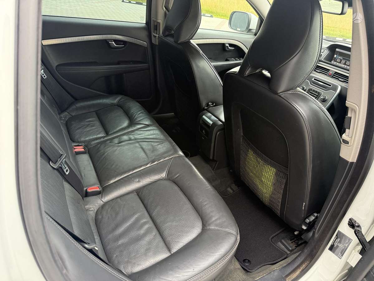 Volvo XC70, 2.0 l., Универсал
