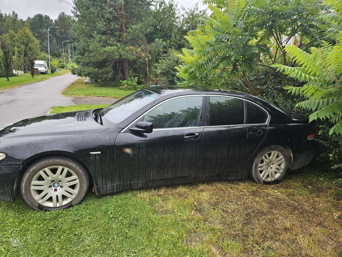 BMW 735, 3.6 l., Седан