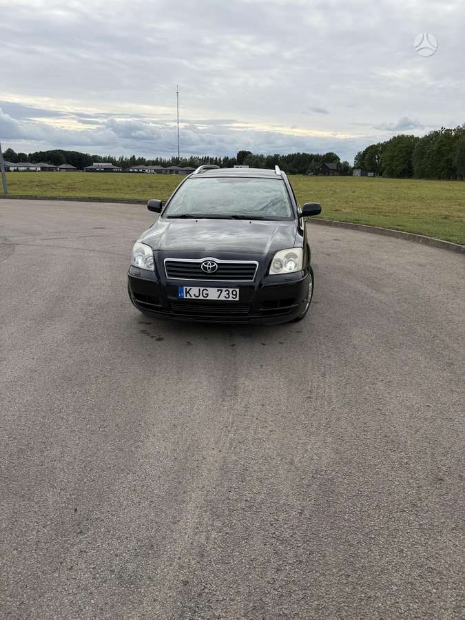 Toyota Avensis - 9