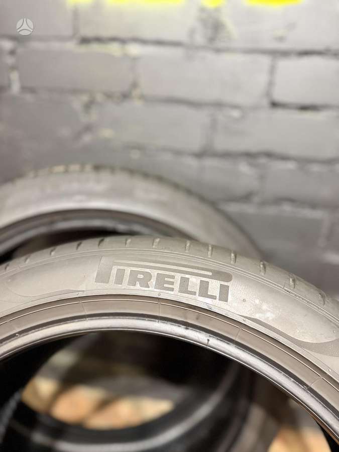 Pirelli P Zero PZ4, summer 245/40 R19