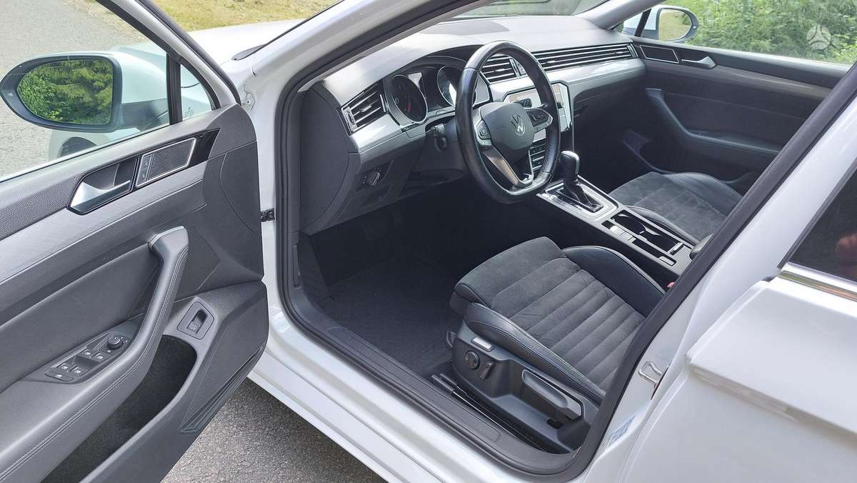 Volkswagen Passat - 8