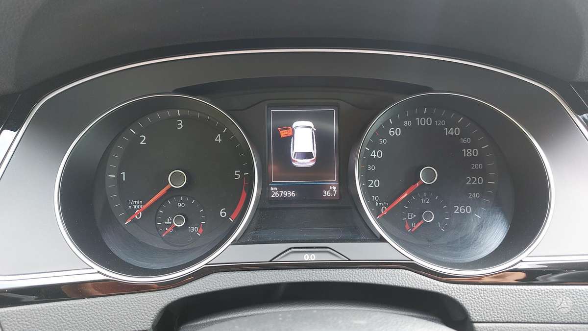 Volkswagen Passat - 10