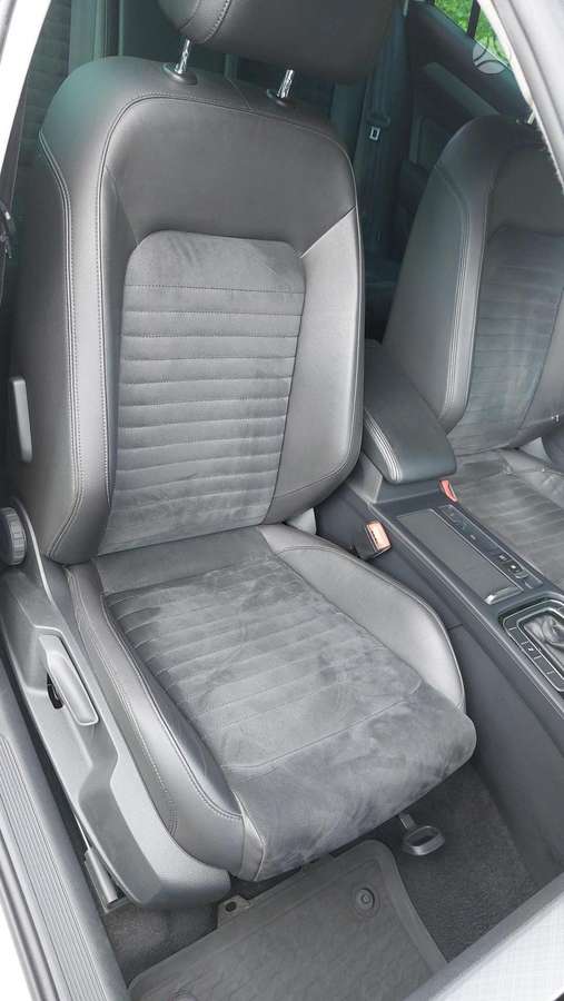 Volkswagen Passat - 12