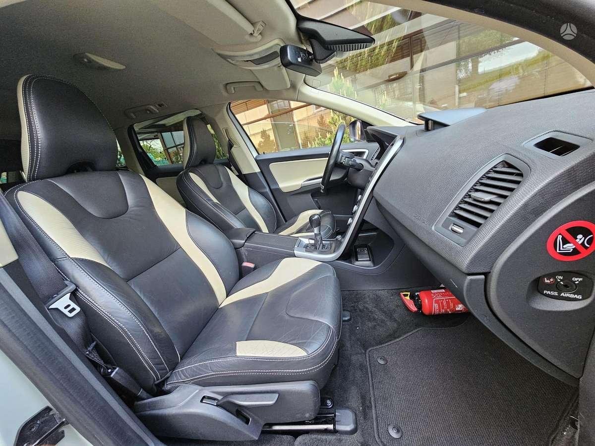 Volvo XC60 - 10