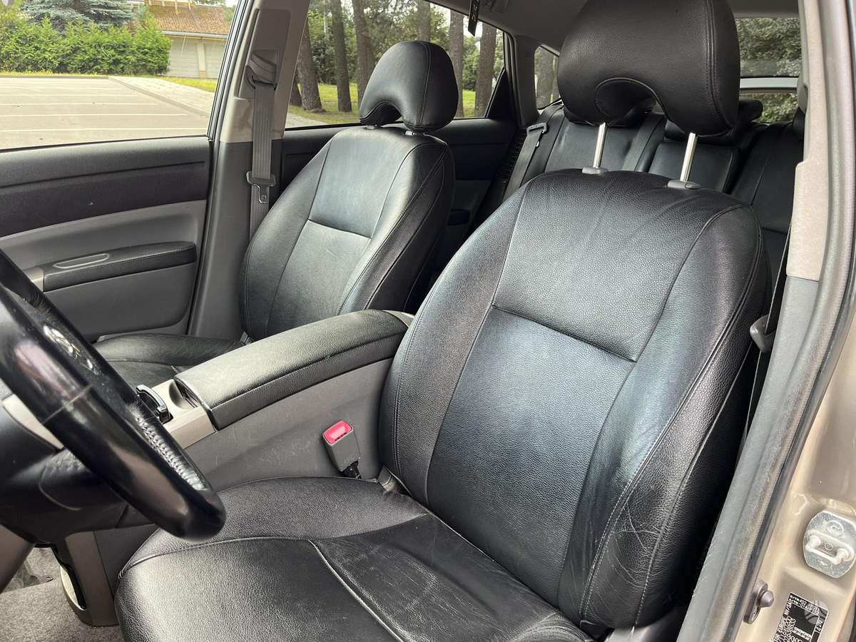 Toyota Prius - 5