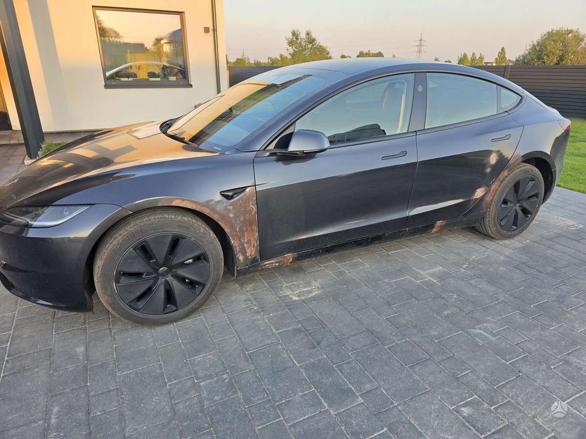Tesla Model 3, 82 кВт·ч, Седан