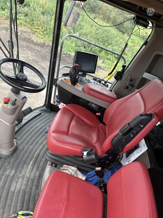 Case-IH 8250 AF, kombainai