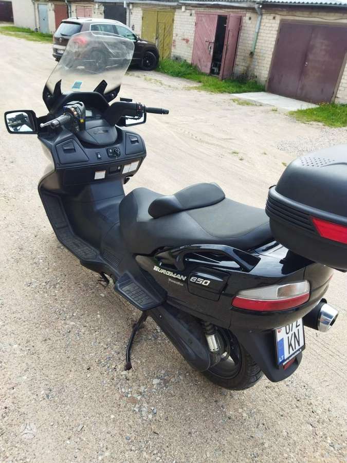 Suzuki Burgman 650cc, мотороллеры / мопеды