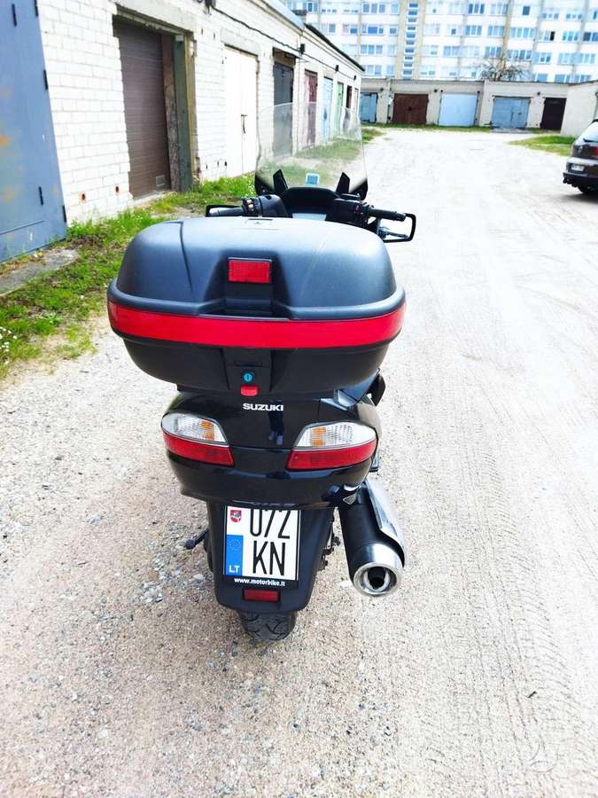 Suzuki Burgman 650cc, мотороллеры / мопеды