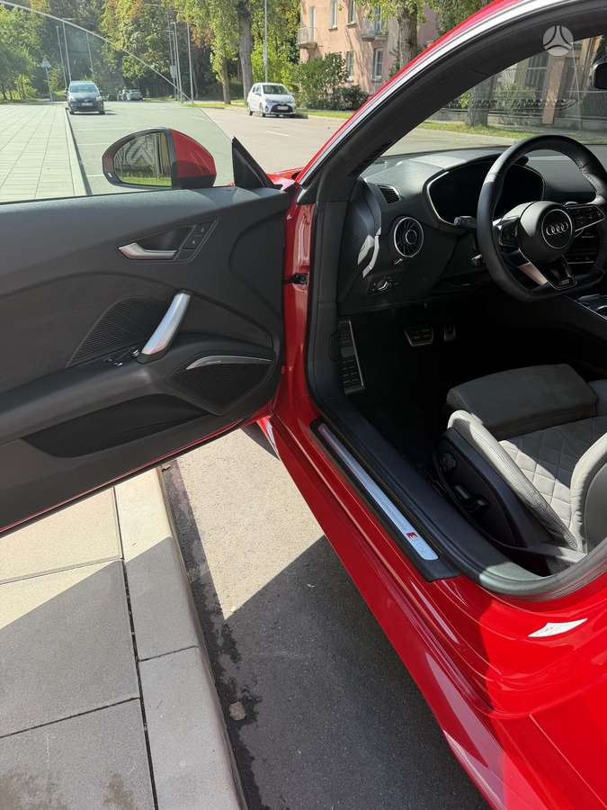 Audi TT, 2.0 l., coupe
