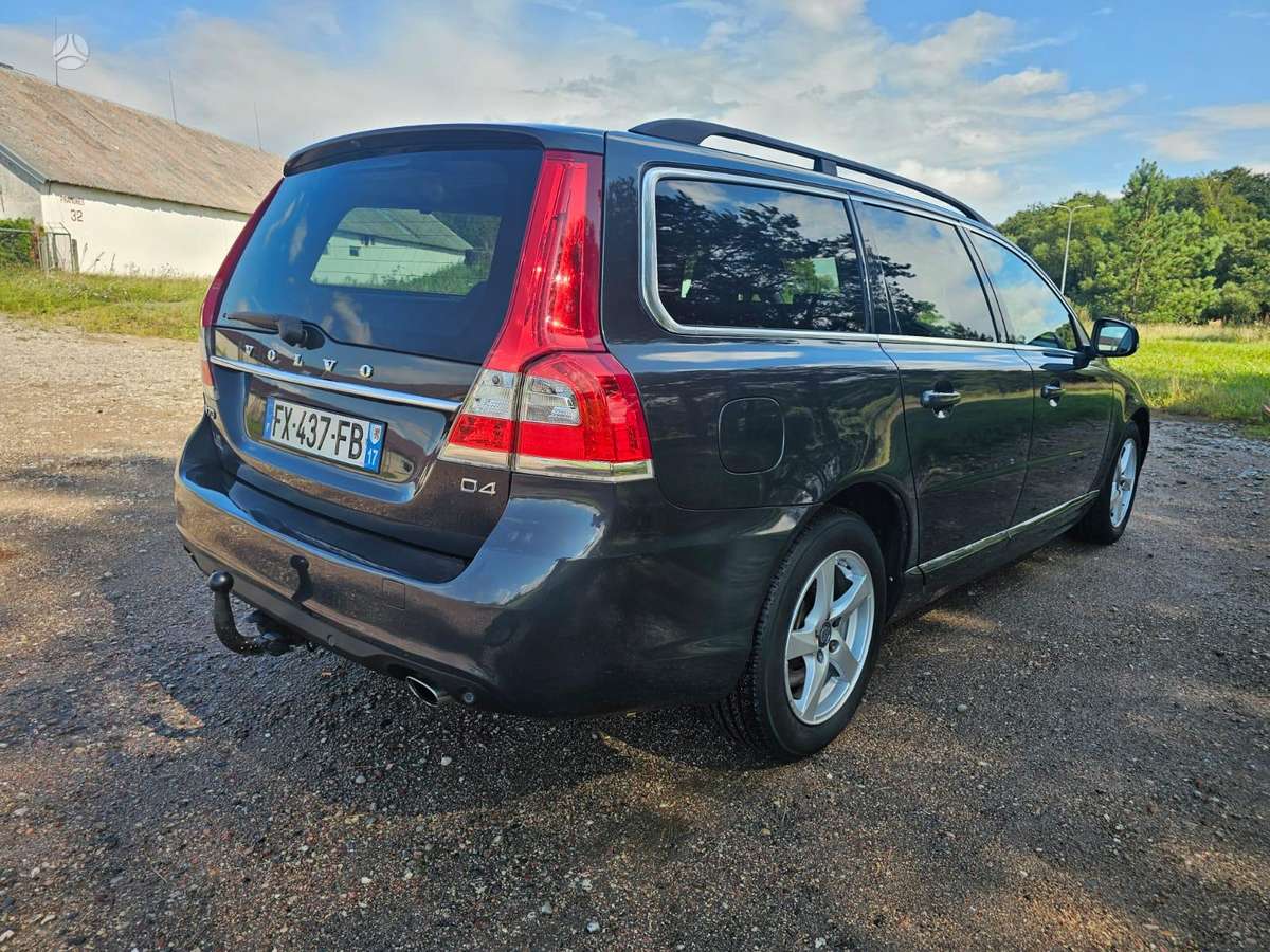 Volvo V70, 2.0 l., Универсал