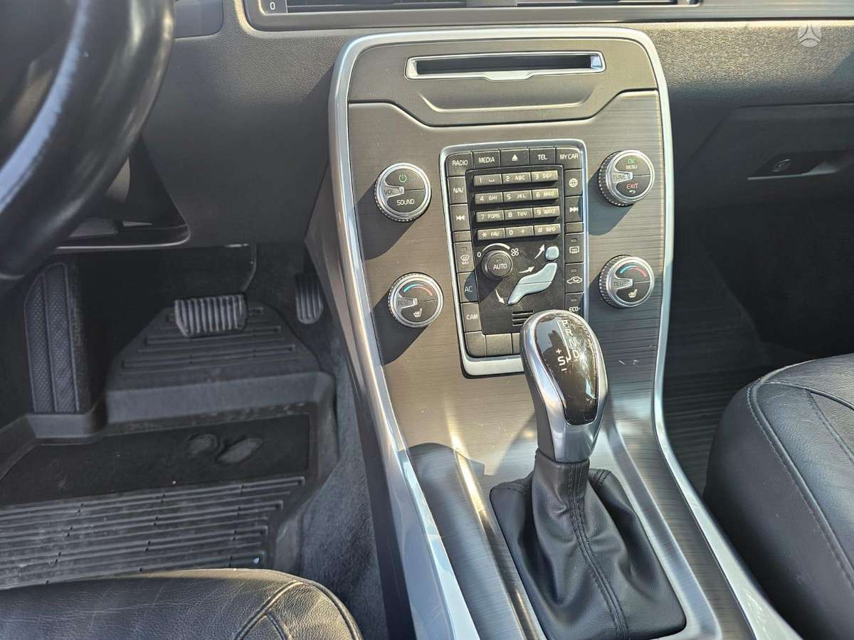 Volvo V70, 2.0 l., Универсал