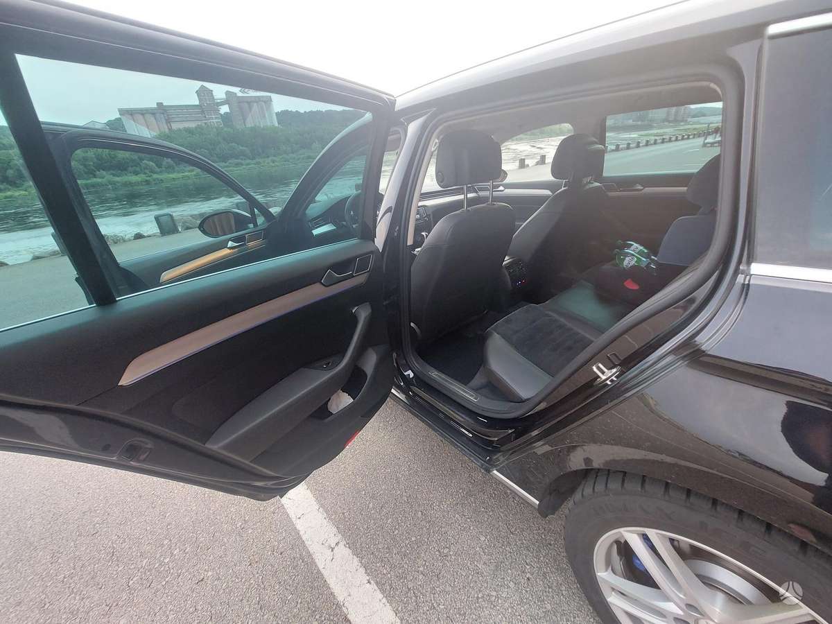 Volkswagen Passat - 11
