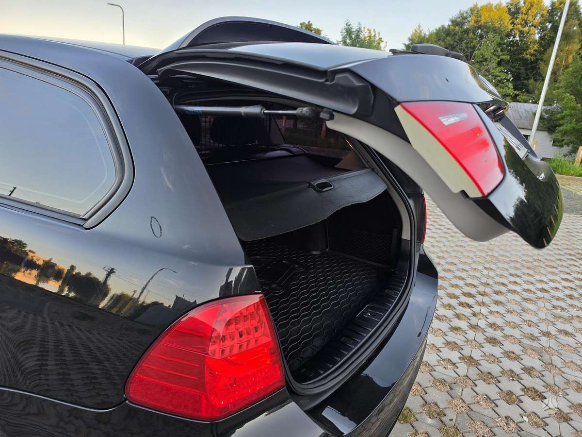 BMW 320, 2.0 l., universalas